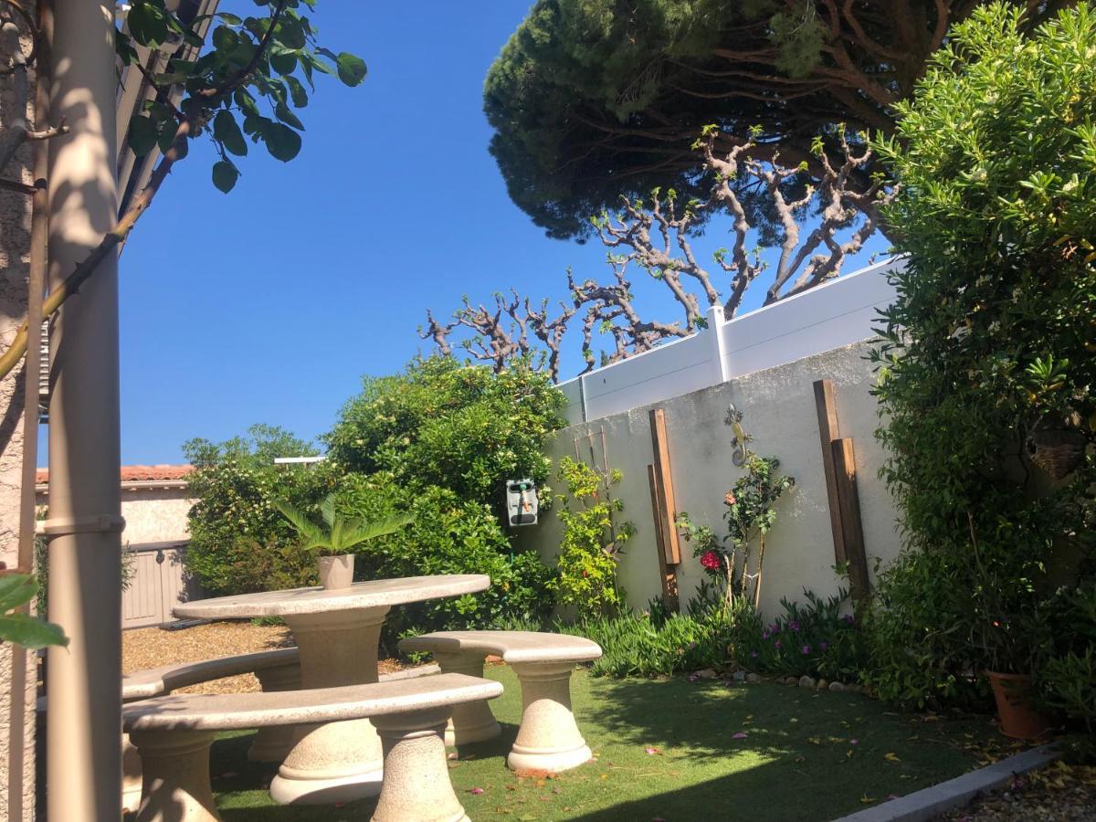 Studio Refait A Neuf Avec Jardin Aigues Mortes Kültér fotó